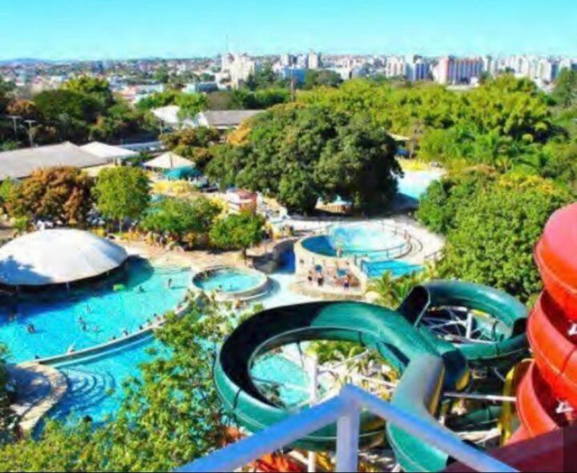 Spazzio Andrian & Silva - Inclusos Ingressos Do Parque Caldas Novas Dış mekan fotoğraf
